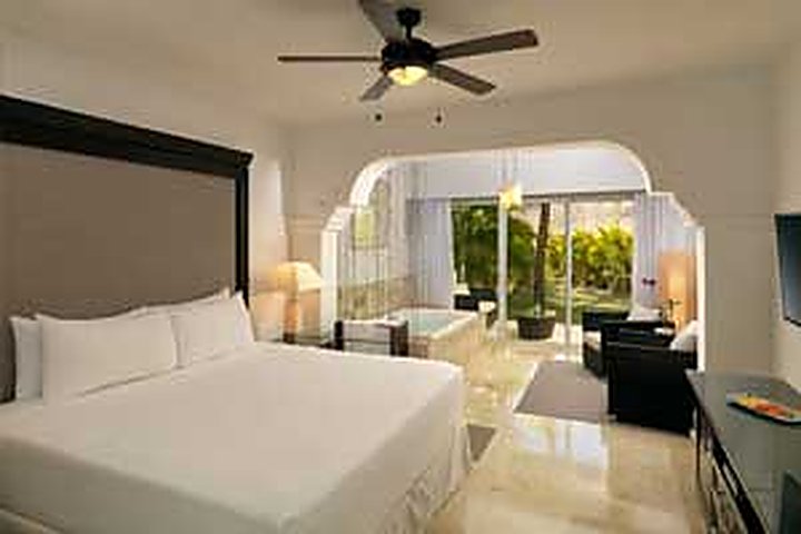 The Level Suite Garden View